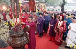 “Tống cựu nghinh tân” tái hiện tinh hoa Tết cung đình Thăng Long