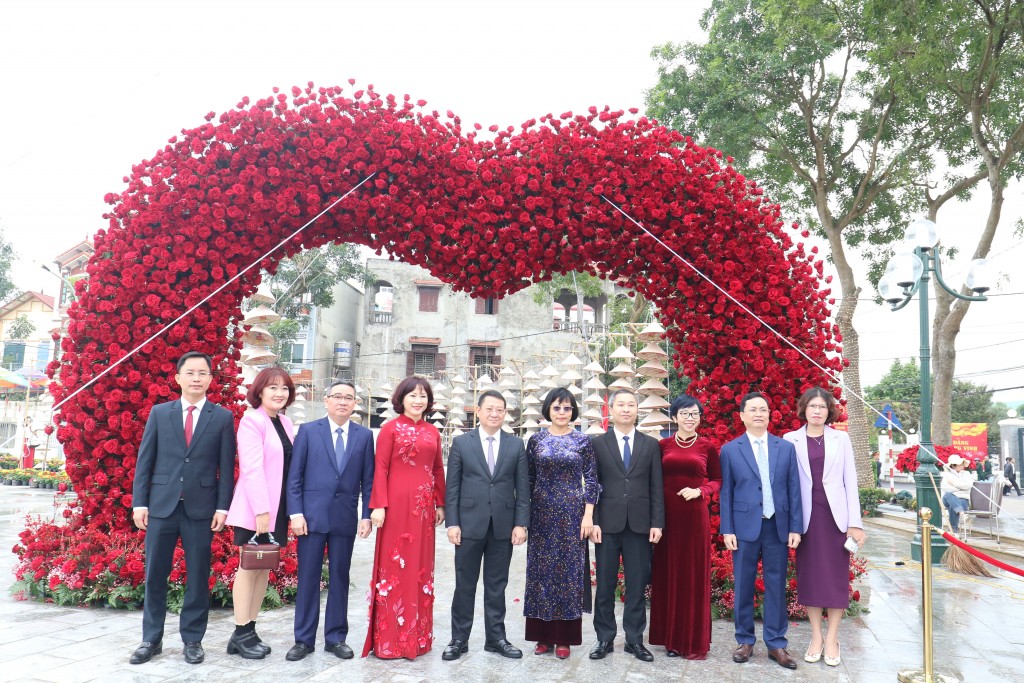 Xã Tiến Thắng bừng sáng với 8 công trình văn hóa vừa khánh thành