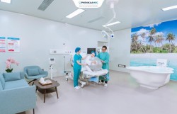 Bồn sinh dưới nước ấm trong thai sản trọn gói Luxury PhenikaaMec: Khi khoa học hiện đại nâng niu trải nghiệm sinh nở của người mẹ…