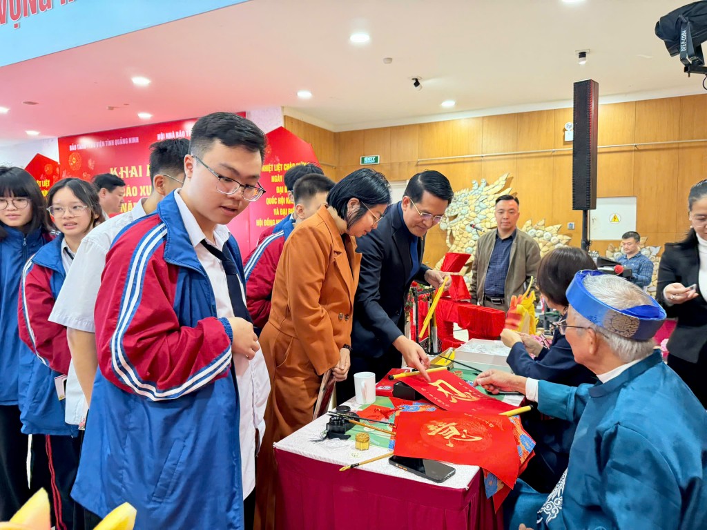 Quảng Ninh khai mạc Hội sách, báo Xuân Bính Ngọ 2026