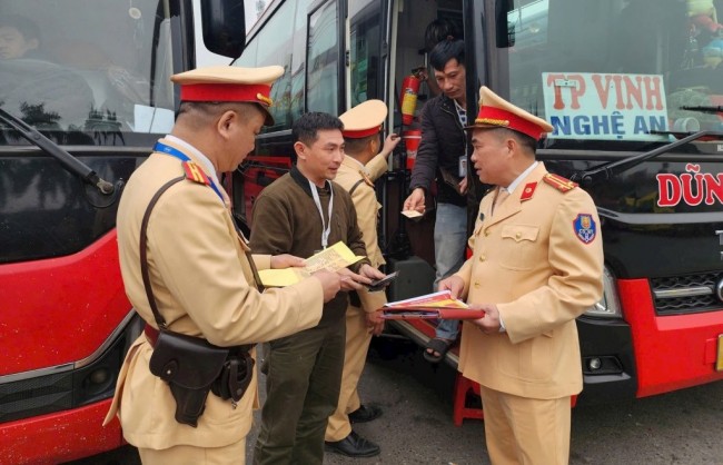 Đảm bảo giao thông an toàn, thông suốt phục vụ người dân dịp Tết
