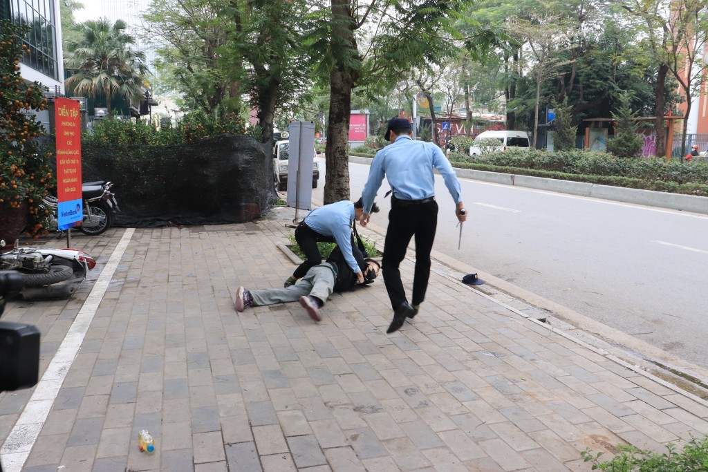 Công an Hà Nội: Diễn tập phòng, chống tội phạm cướp ngân hàng