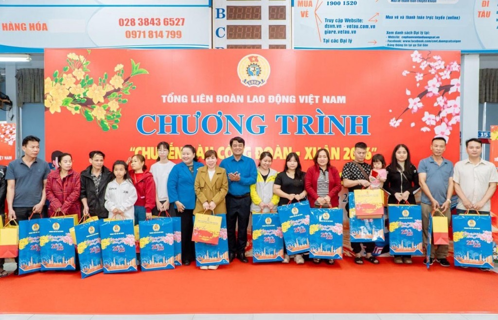 Chuyến tàu Công đoàn đưa hàng nghìn đoàn viên, người lao động về quê đón Tết