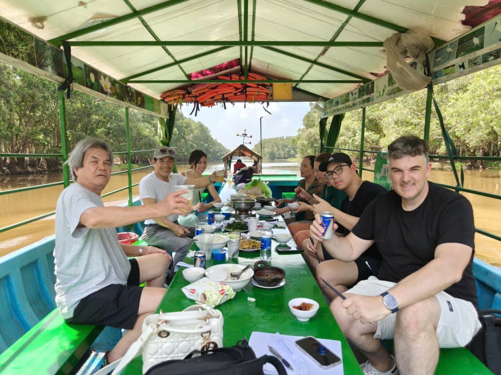 Mùa xuân về Vườn quốc gia Tràm Chim: