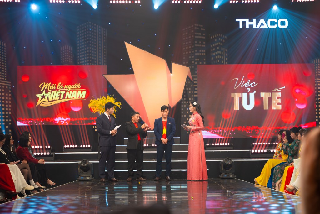 Các kĩ sư nông nghiệp giúp đỡ Cuba