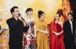 Dàn diễn viên "Nhà ba tôi một phòng" đến với khán giả Hà Nội