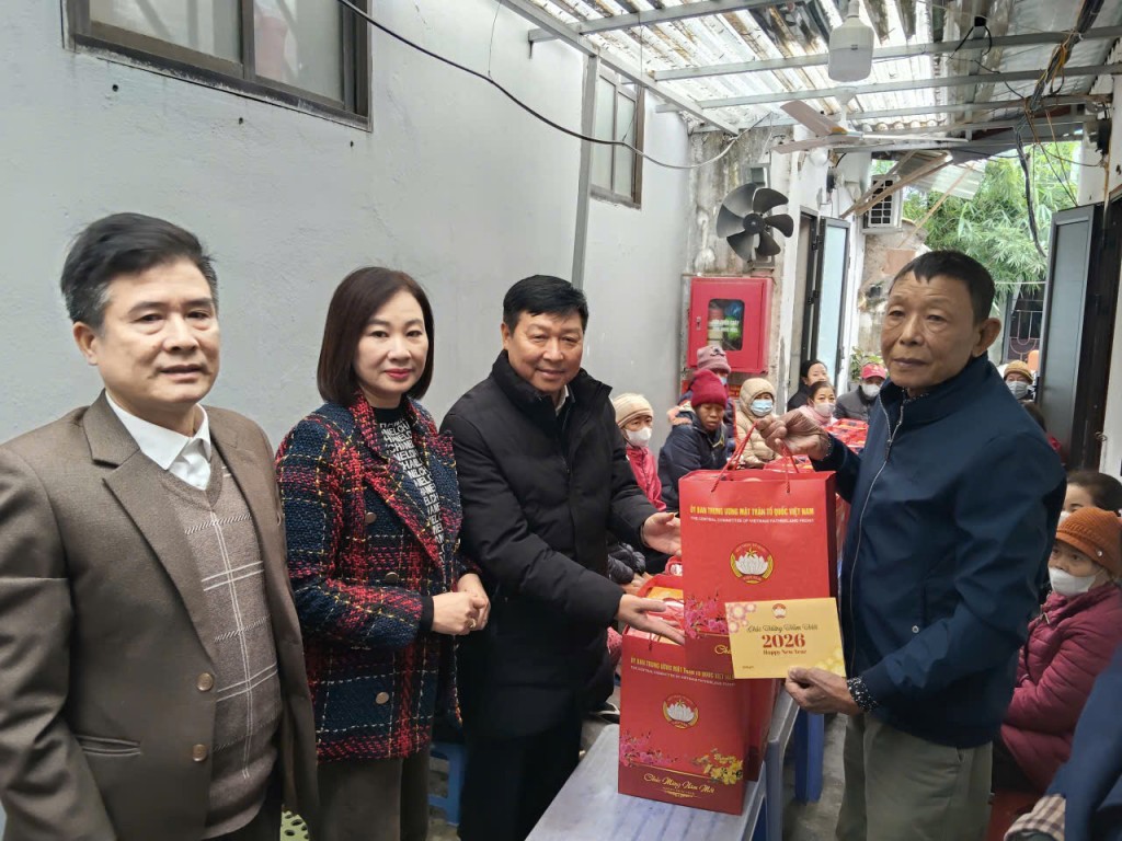 “Tết ấm” giữa lòng Hà Nội