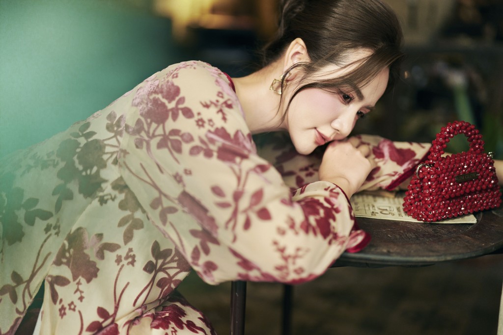 Diễn viên Phan Minh Huyền mong trời đẹp để diện áo dài suốt Tết Diễn viên Phan Minh Huyền mong trời đẹp để diện áo dài suốt Tết