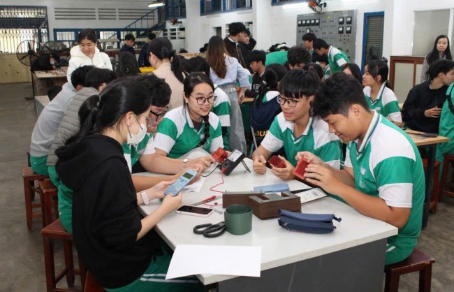 Khi quy tắc ứng xử trở thành thước đo văn hóa nghề giáo