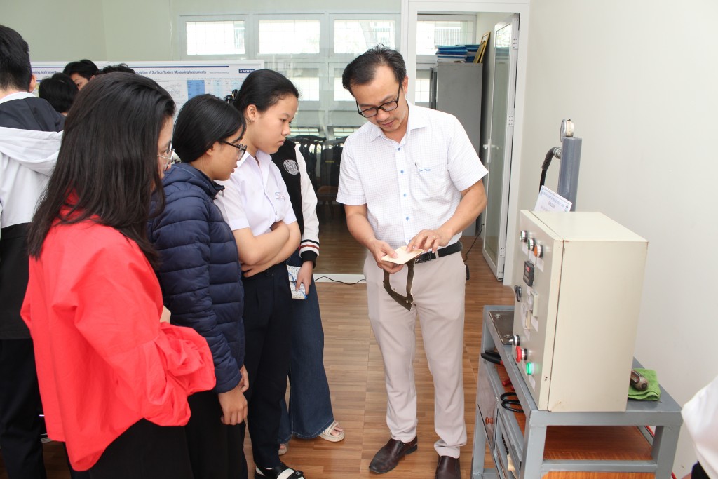 Thông tư 03 yêu cầu nhà giáo chủ động lan tỏa những giá trị nhân văn, hình ảnh đẹp, hành vi ứng xử văn hóa (Ảnh minh họa)