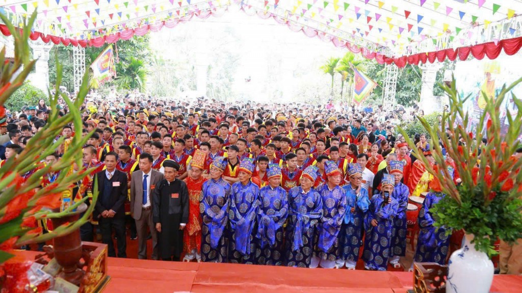 là dịp để nhân dân bày tỏ lòng tri ân tiền nhân, gìn giữ và phát huy những giá trị văn hóa truyền thống tốt đẹp của quê hương xứ Đoài.  Ảnh: UBND xã Đoài Phương.