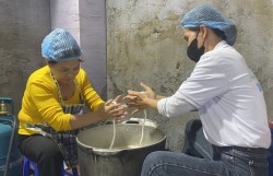 Hương vị Tết trong bát cháo se đậm tình người ở Hoài Đức