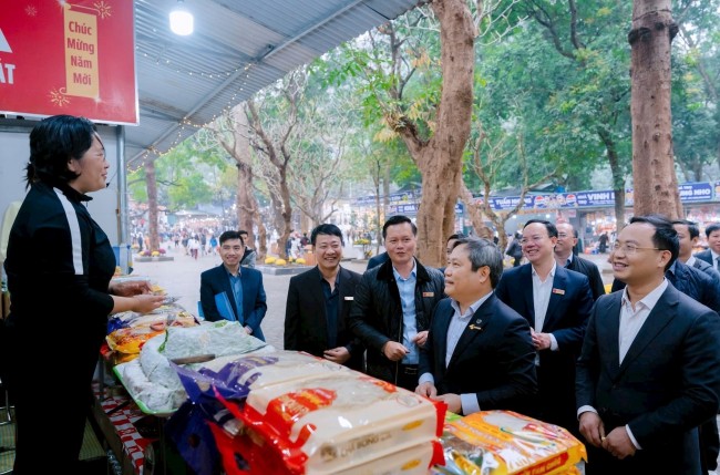 Chủ tịch UBND TP Hà Nội Vũ Đại Thắng kiểm tra công tác tổ chức lễ hội chùa Hương