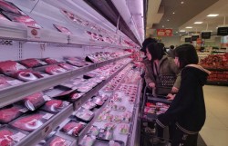 Nguồn cung thực phẩm dồi dào, giá cả ổn định trong ngày mùng 3 Tết