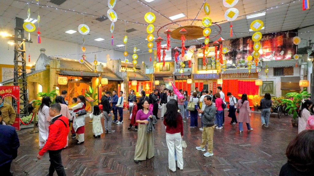 Trải nghiệm những hoạt động đặc sắc tại Hoàng thành Thăng Long