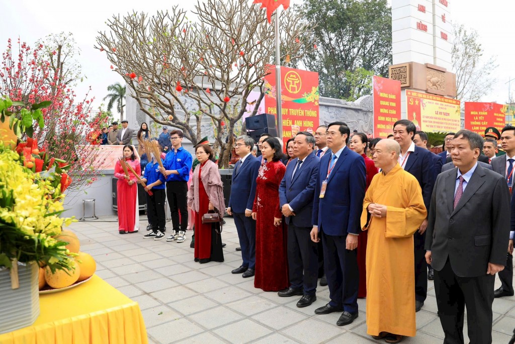 Phát truyền thống anh hùng, xây dựng xã Ngọc Hồi ngày càng giàu đẹp