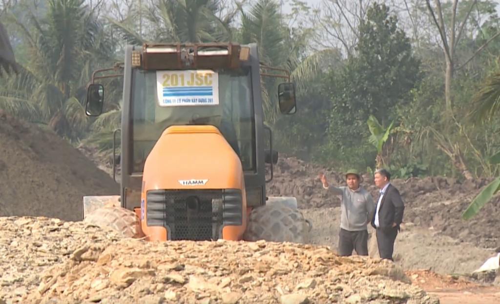 Sau khi người dân trả lại mặt bằng, đơn vị thi công đã nhanh chóng triển khai dự án mở rộng quốc lộ 21B