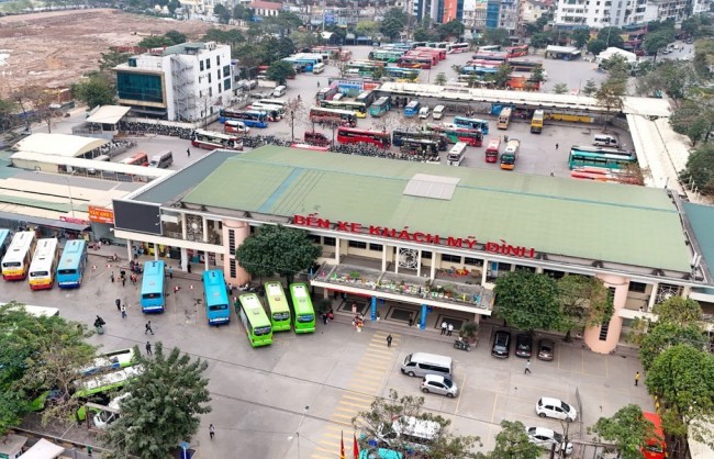 Giao thông Thủ đô thông thoáng trong ngày mùng 5 Tết