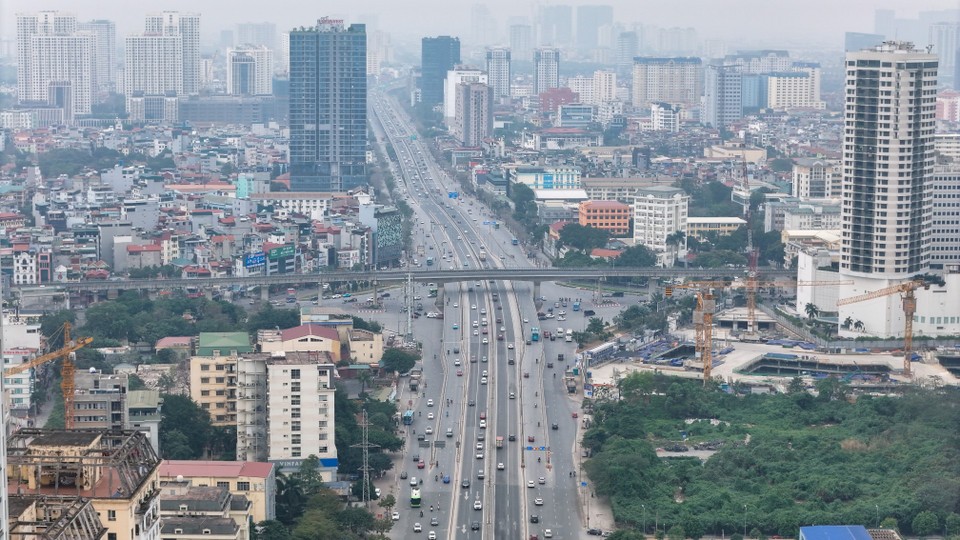 Giao thông Thủ đô thông thoáng trong ngày mùng 5 Tết