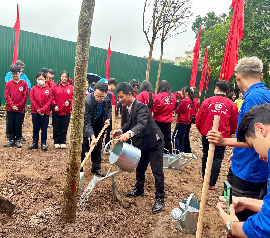 Tết Trồng cây Xuân Bính Ngọ 2026, xã Thanh Trì phấn đấu trồng mới 3.000 cây xanh