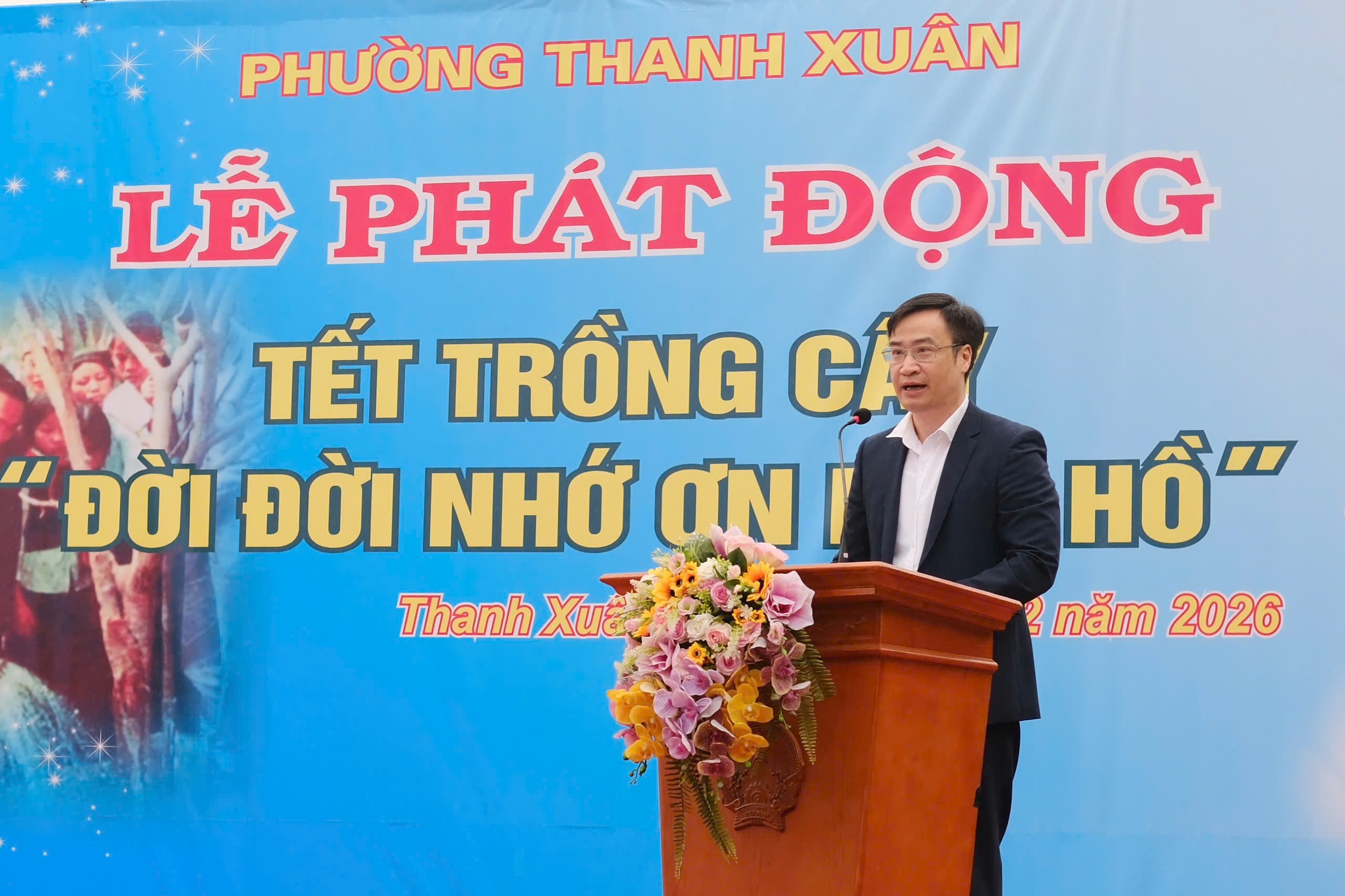 Phó Chủ tịch UBND phường Thanh Xuân Nguyễn Hồng Quân phát động “Tết trồng cây đời đời nhớ ơn Bác Hồ” Xuân Bính Ngọ 2026