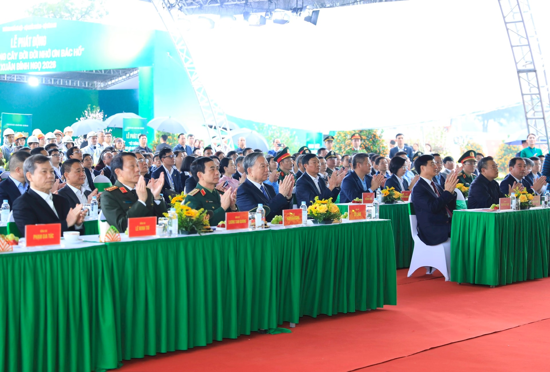 Tổng Bí thư Tô Lâm: Trồng thêm một cây xanh là gửi thêm một niềm tin vào tương lai