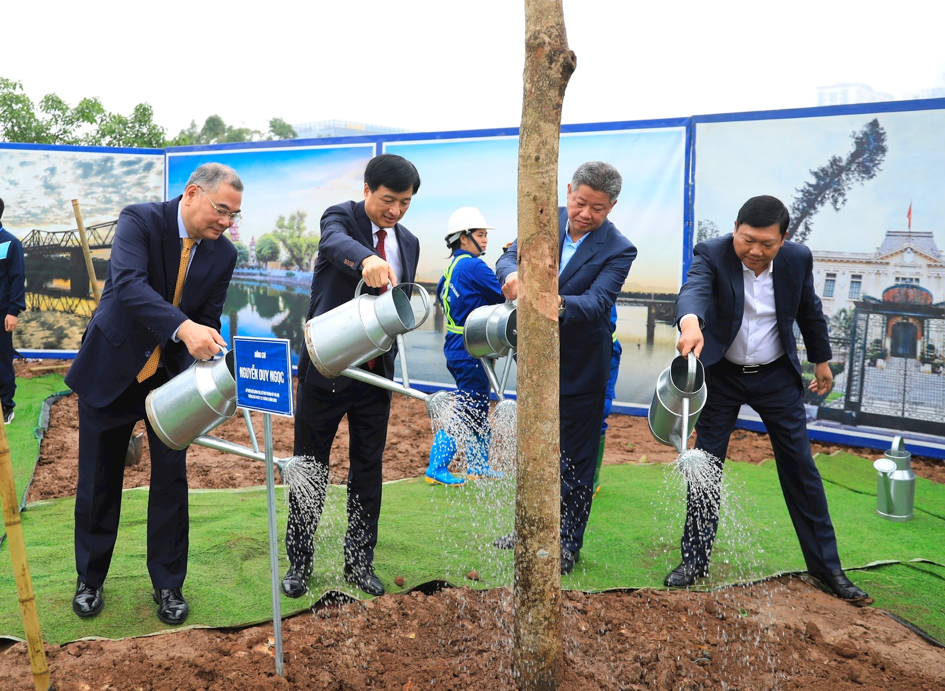 Tổng Bí thư Tô Lâm: Trồng thêm một cây xanh là gửi thêm một niềm tin vào tương lai