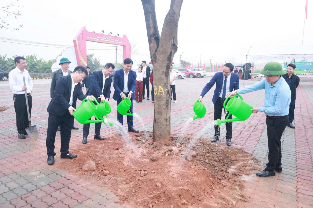 Trồng thêm một cây xanh, Thủ đô thêm xanh Trồng thêm một cây xanh, Thủ đô thêm xanh