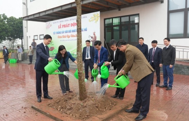 Rộn ràng ngày hội Tết trồng cây tại xã Dương Hòa