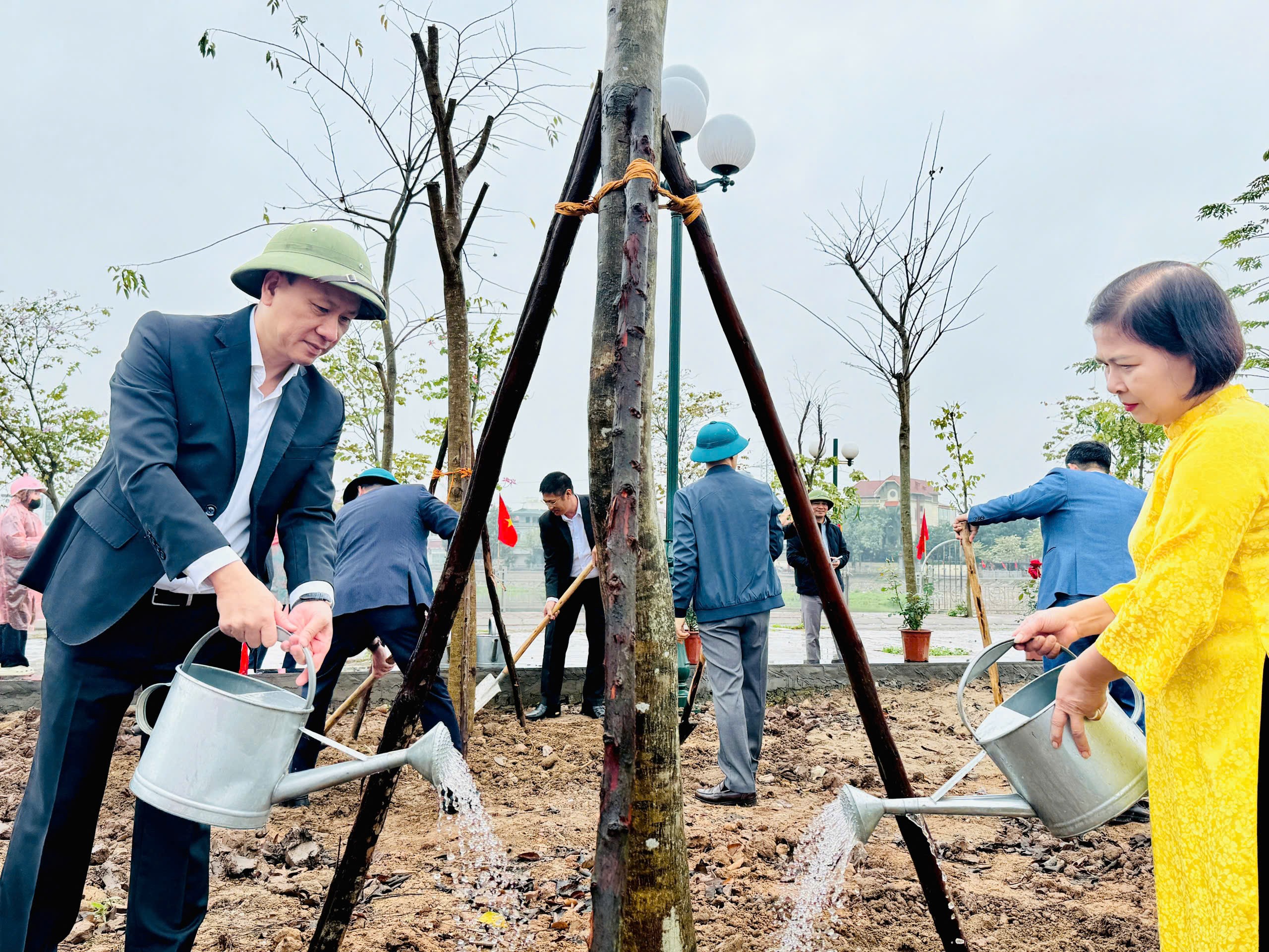 Xã Nam Phù thực hiện phương châm “Trồng cây nào sống cây đó”