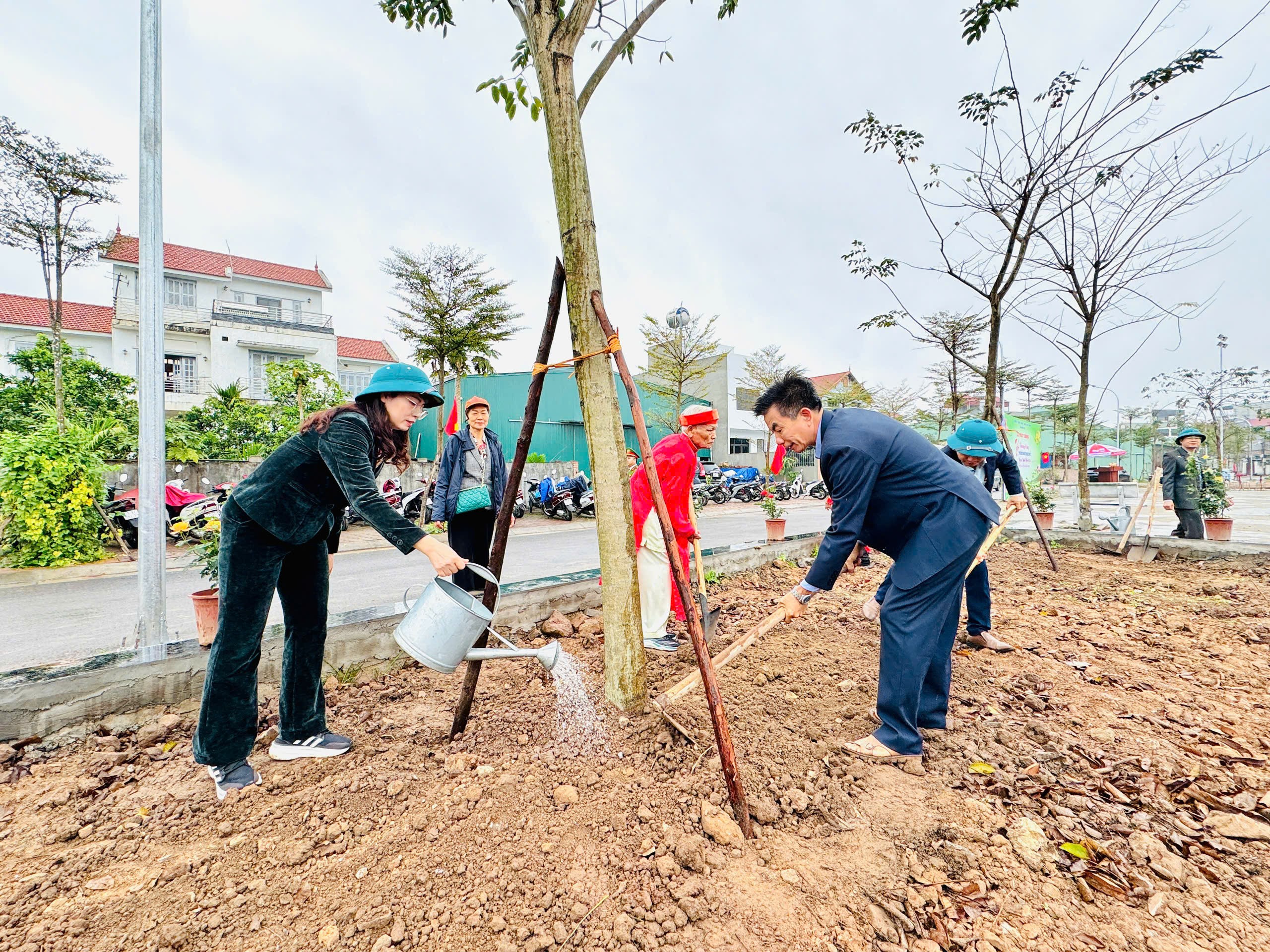 Xã Nam Phù thực hiện phương châm “Trồng cây nào sống cây đó”