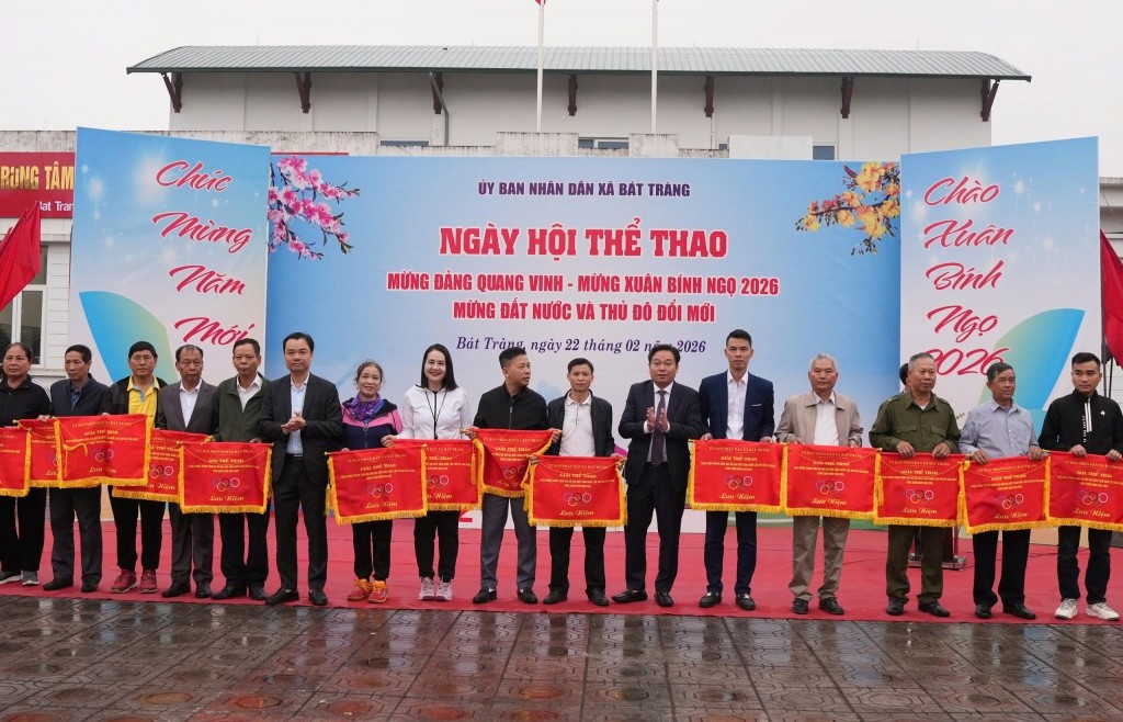 Bát Tràng khai mạc Giải thể thao truyền thống “Mừng Đảng - Mừng Xuân Bính Ngọ” năm 2026