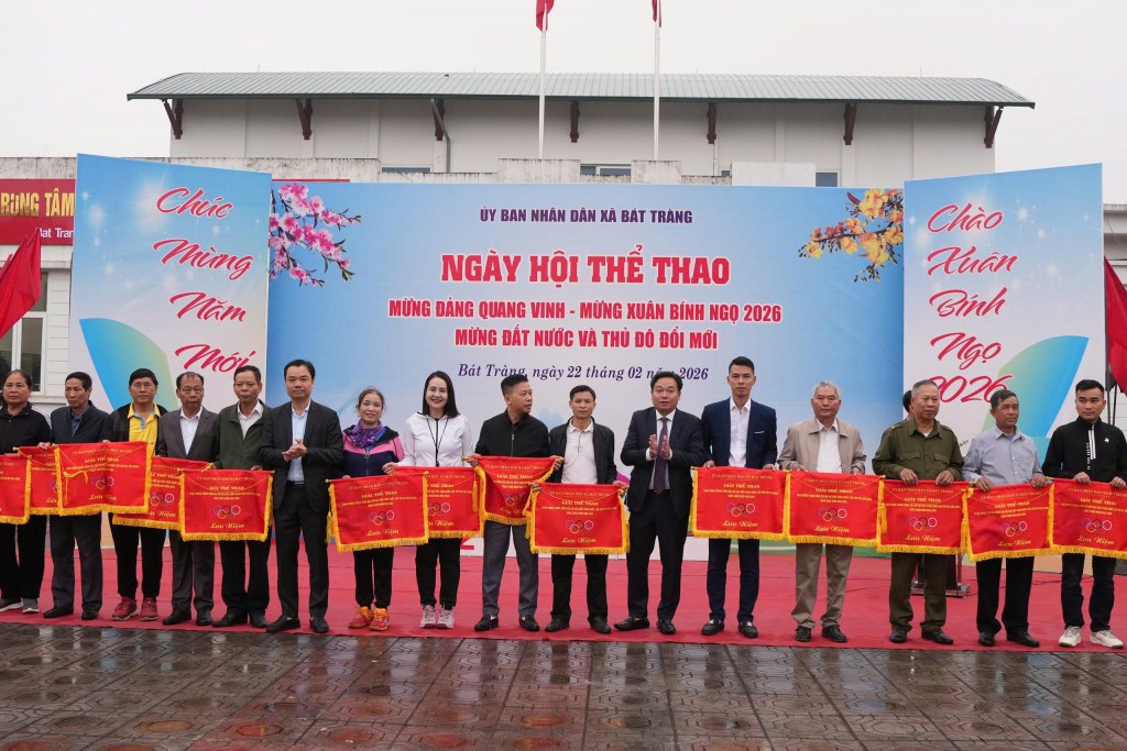 Bát Tràng khai mạc Giải thể thao truyền thống “Mừng Đảng - Mừng Xuân Bính Ngọ” năm 2026