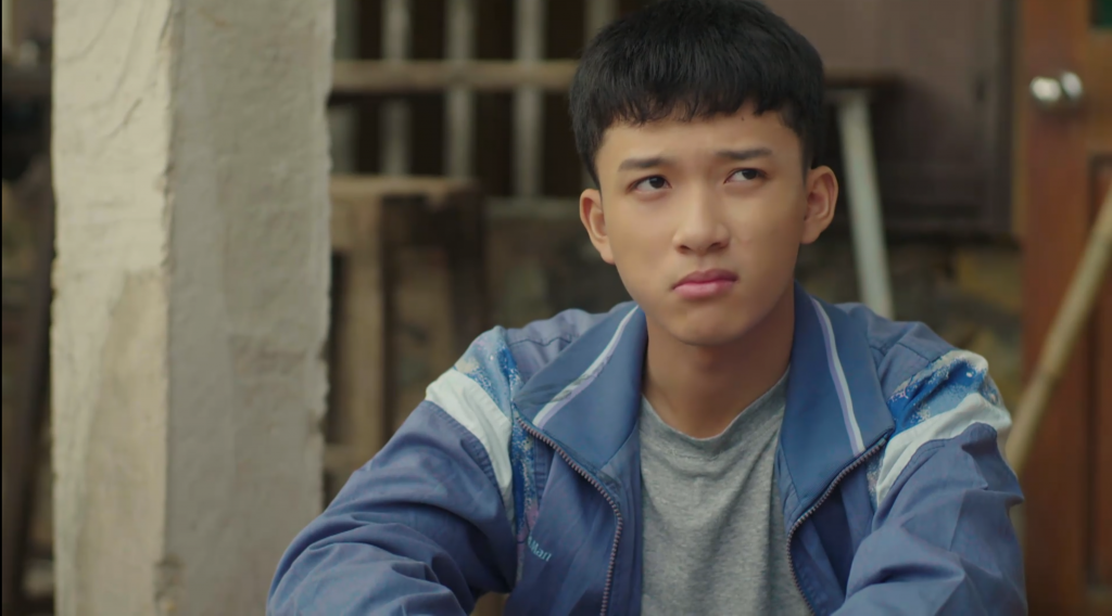 Sơn Tùng - Lê Tuấn Minh cậu em út gây nên bao sóng gió cho các chị