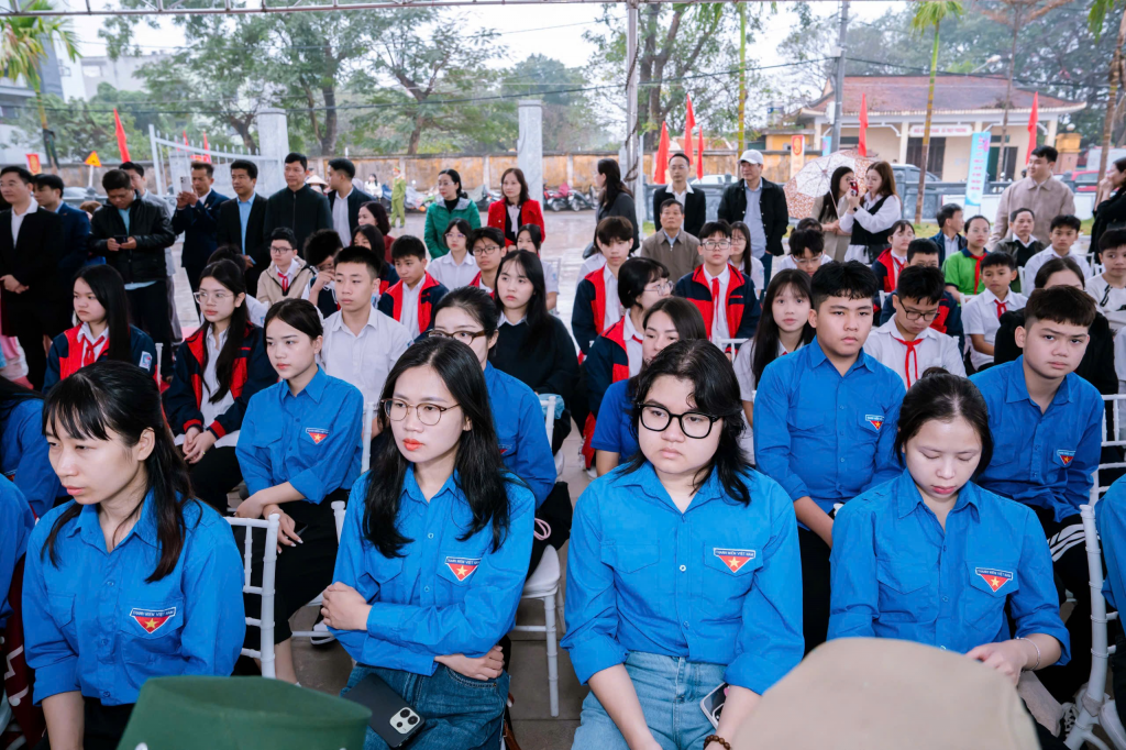 Phường Đông Ngạc lan tỏa khí thế đầu xuân qua Tết trồng cây “Đời đời nhớ ơn Bác Hồ” xuân Bính Ngọ 2026