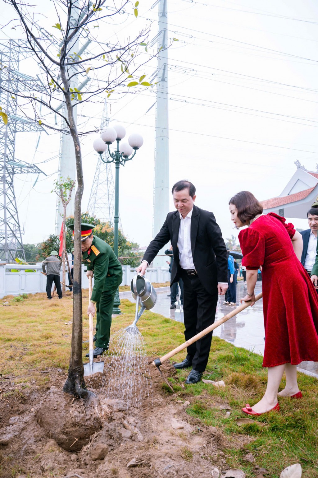 Phường Đông Ngạc lan tỏa khí thế đầu xuân qua Tết trồng cây “Đời đời nhớ ơn Bác Hồ” xuân Bính Ngọ 2026