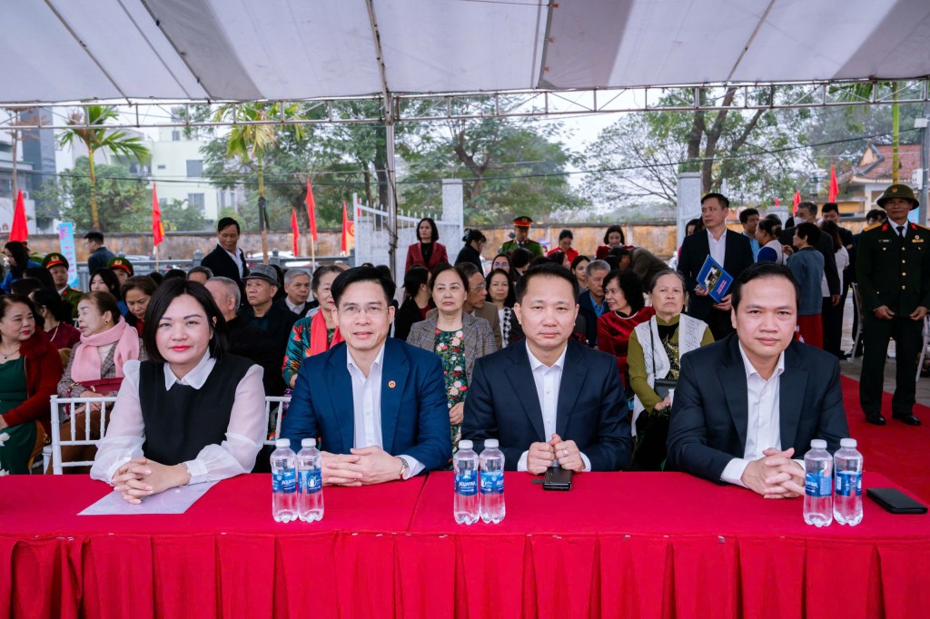 Phường Đông Ngạc lan tỏa khí thế đầu xuân qua Tết trồng cây “Đời đời nhớ ơn Bác Hồ” xuân Bính Ngọ 2026