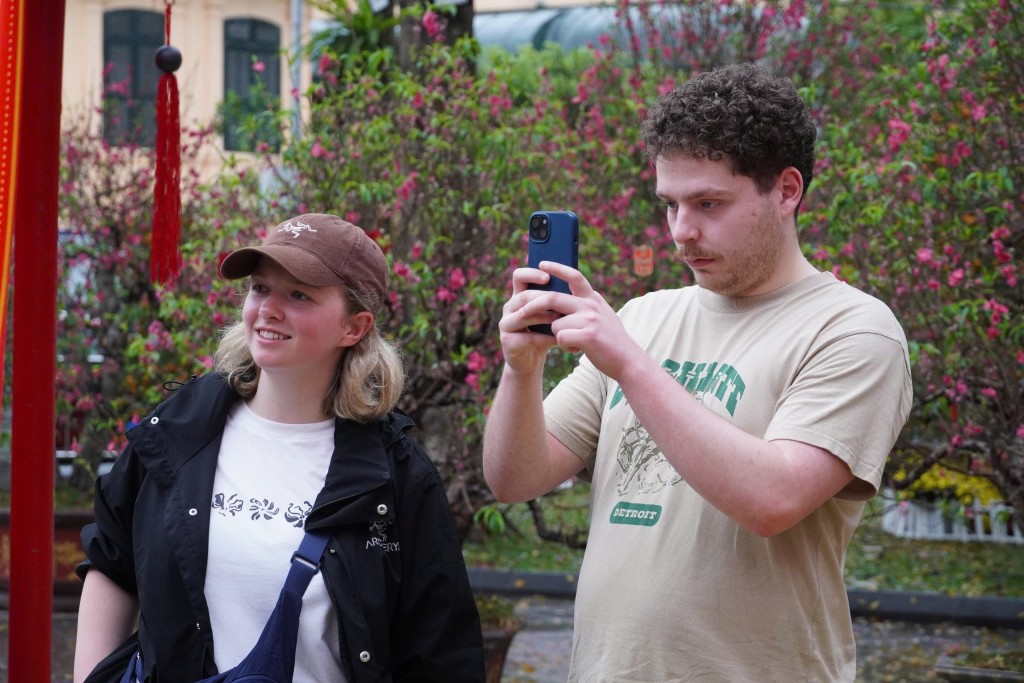 Âm nhạc cuối tuần lan tỏa sắc xuân bên hồ Gươm