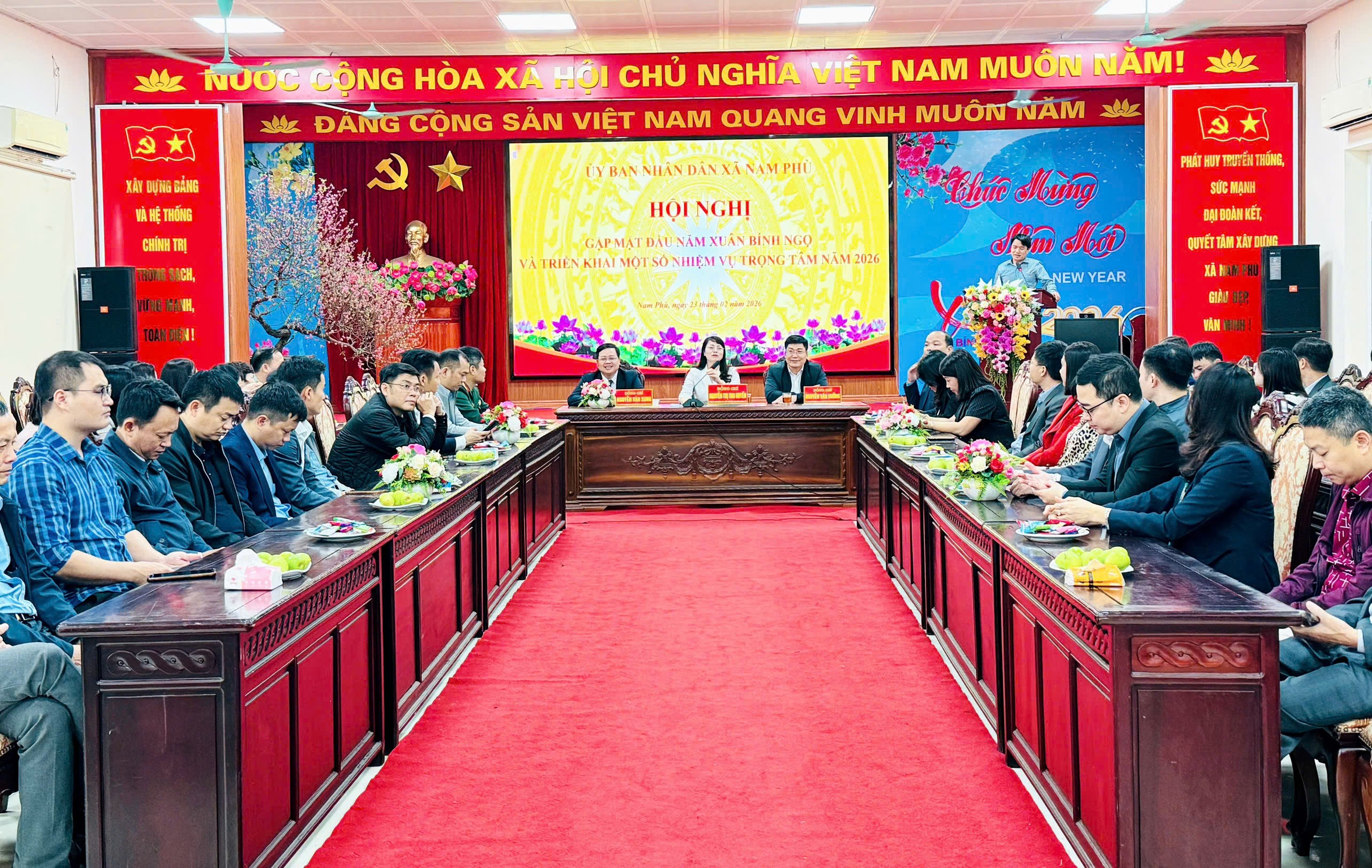 Khơi thông điểm nghẽn, tạo đột phá ngay từ tháng đầu năm Khơi thông điểm nghẽn, tạo đột phá ngay từ tháng đầu năm