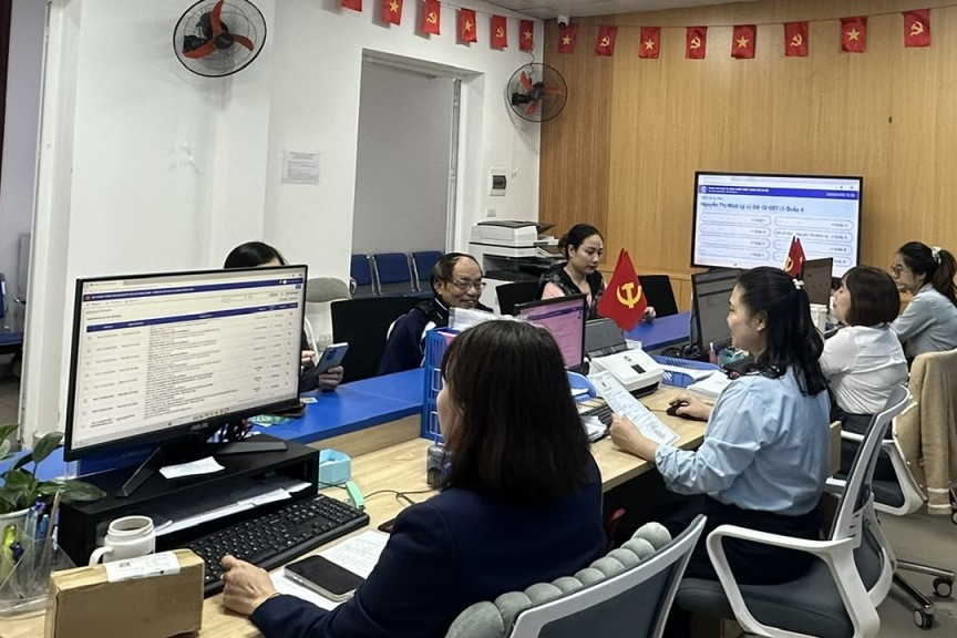 Tinh thần làm việc khẩn trương, nghiêm túc 