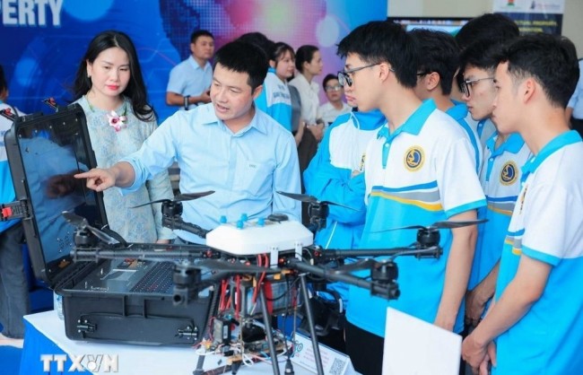 Kết nối nhân tài toàn cầu, thúc đẩy công nghiệp sáng tạo nội địa