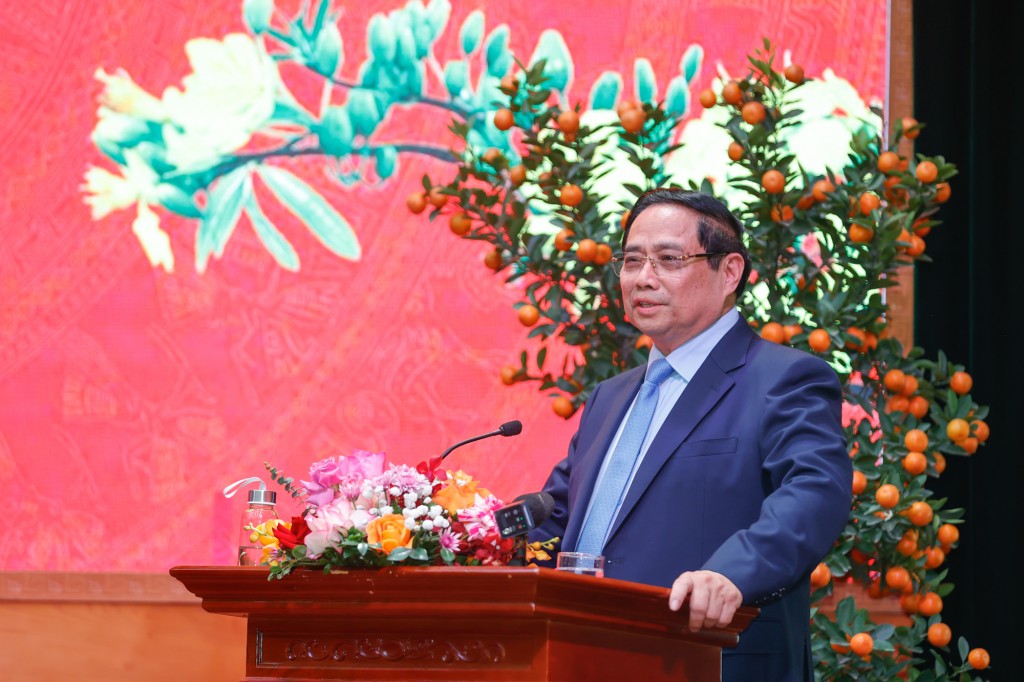 Lắng nghe, bày tỏ trân trọng các ý kiến, kiến nghị, đề xuất của các đại biểu, Thủ tướng Phạm Minh Chính khẳng định tinh thần Hình thành những diễn đàn lý luận văn hóa sắc bén, có tầm ảnh hưởng khu vực