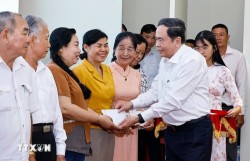 Hơn 3 triệu lượt người có công được tặng quà Tết với tổng kinh phí 2.600 tỷ đồng