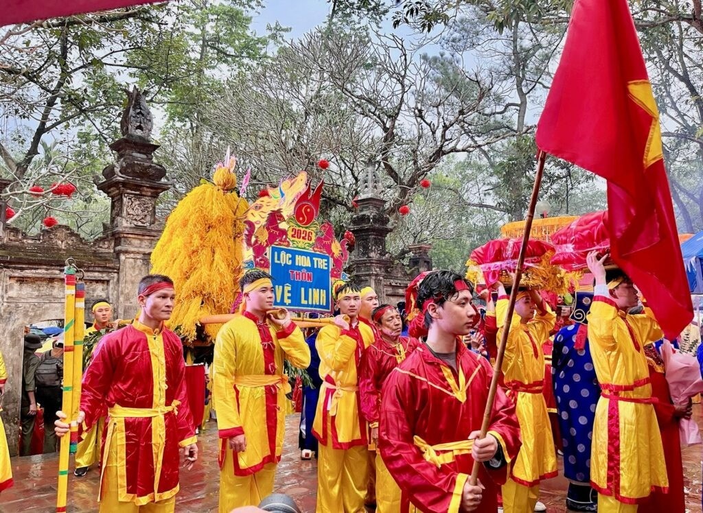 Công tác đảm bảo an ninh được chuẩn bị từ sớm lên lễ rước hoa tre tại đền Gióng diễn ra trang nghiêm, ý nghĩa (Ảnh: SVH)