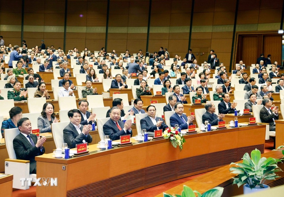 Hơn 2 triệu cán bộ, đảng viên dự hội nghị quán triệt, triển khai các Nghị quyết 79 và 80 của Bộ Chính trị Hơn 2 triệu cán bộ, đảng viên dự hội nghị quán triệt, triển khai các Nghị quyết 79 và 80 của Bộ Chính trị