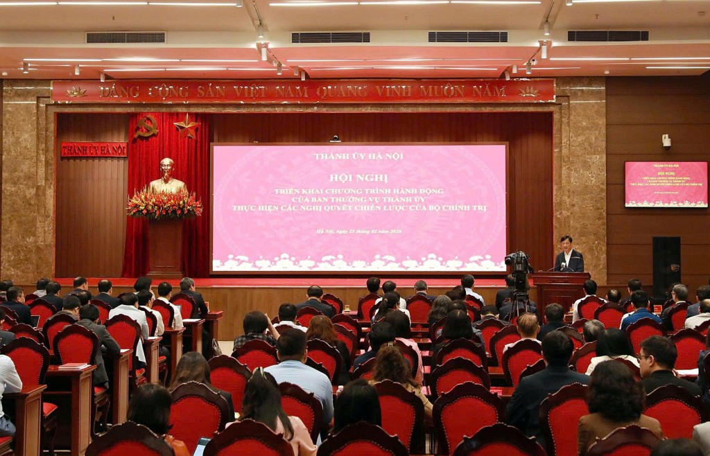 Hà Nội triển khai thực hiện ngay các nghị quyết chiến lược của Bộ Chính trị Hà Nội triển khai thực hiện ngay các nghị quyết chiến lược của Bộ Chính trị