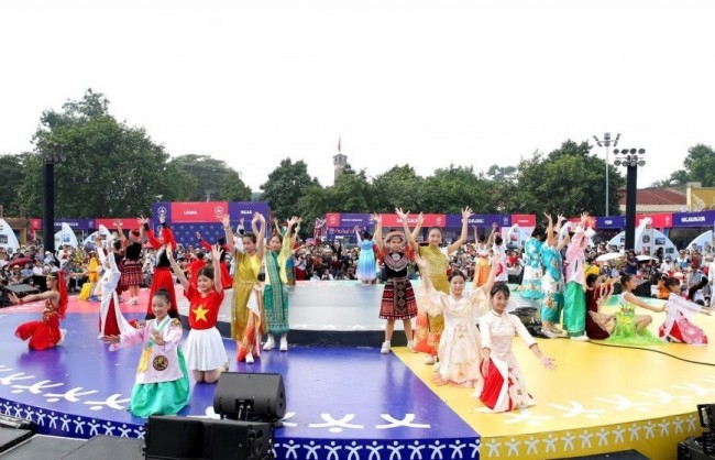 Đánh thức “rồng bay” trong kỷ nguyên văn hóa sáng tạo