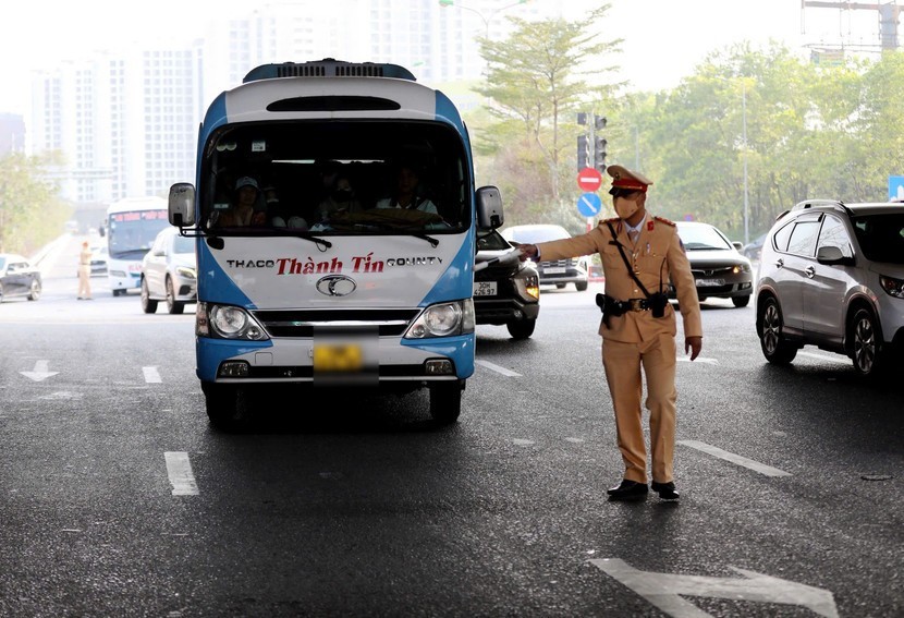 Kiên quyết không để xe khách “tranh thủ” dịp lễ hội xuân để vi phạm