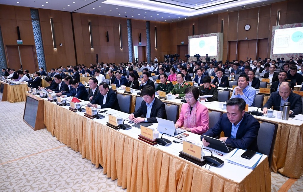 Các đại biểu dự phiên họp - Ảnh: VGP/Nhật Bắc