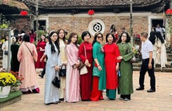 Nâng cao ý thức người Hà Nội khi đi lễ đầu xuân